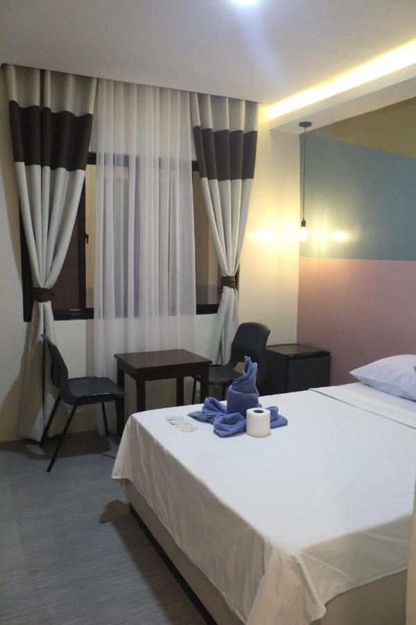 Ninie'S Place Puerto Princesa Dış mekan fotoğraf