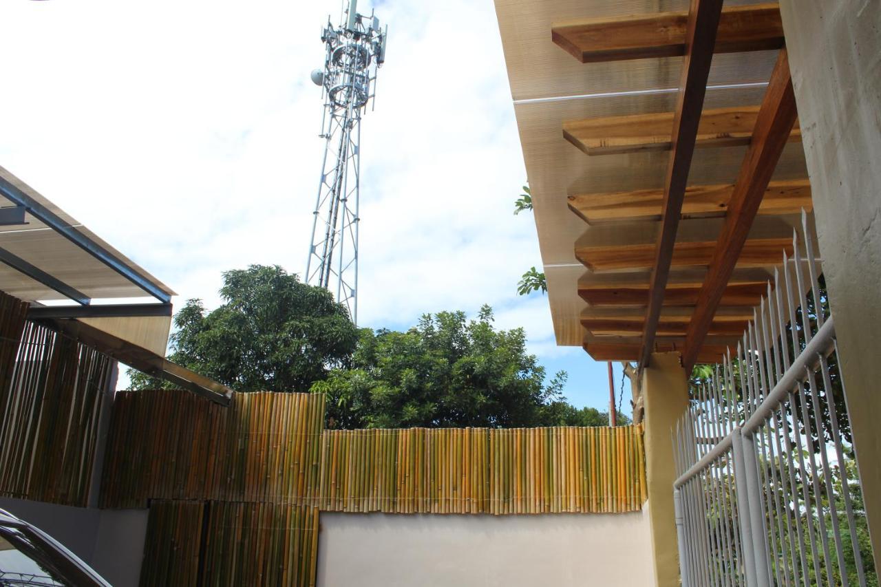 Ninie'S Place Puerto Princesa Dış mekan fotoğraf