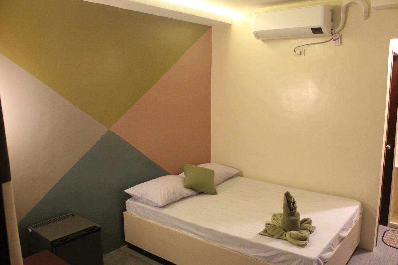 Ninie'S Place Puerto Princesa Dış mekan fotoğraf