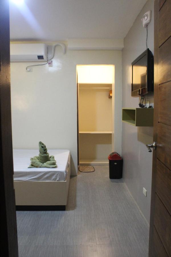 Ninie'S Place Puerto Princesa Dış mekan fotoğraf